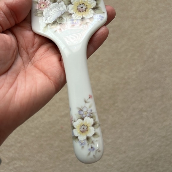 Noble Excellence Porcelain Floral Cake Server - Picture 3 of 5